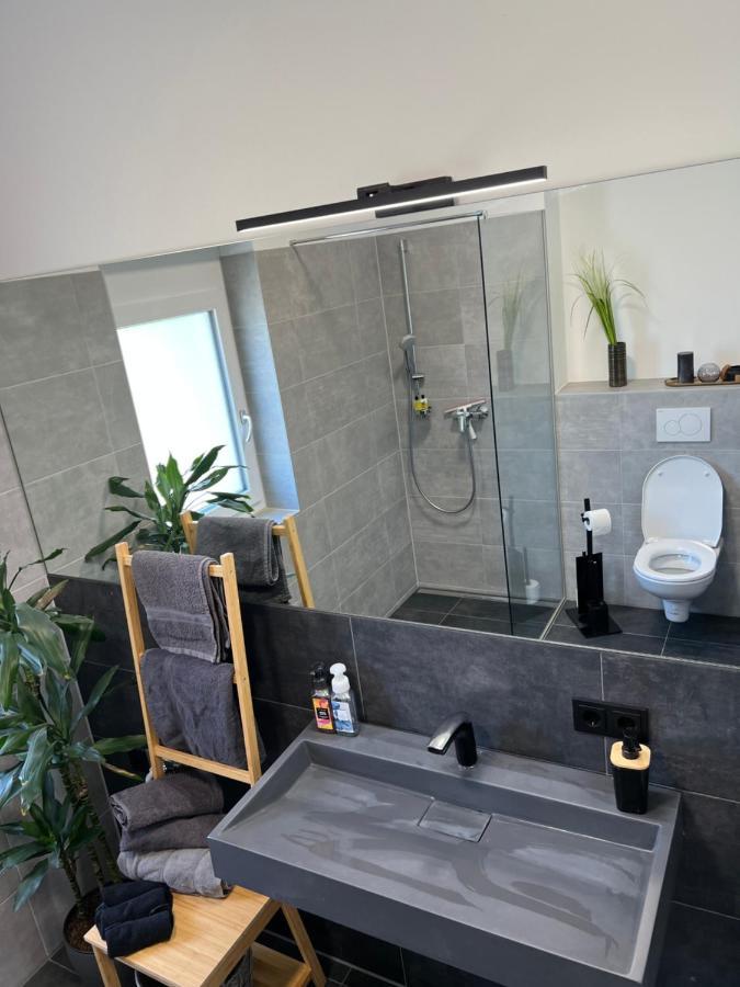 Designapartment Blue Sky -55M2-Free Parking & Wifi Graz Extérieur photo