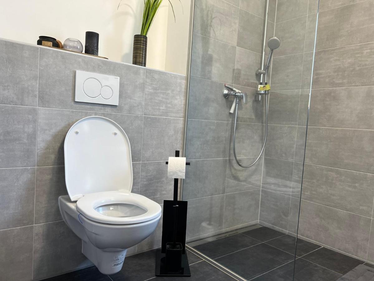Designapartment Blue Sky -55M2-Free Parking & Wifi Graz Extérieur photo